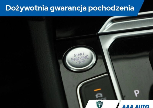 Volkswagen Arteon cena 112000 przebieg: 117026, rok produkcji 2018 z Pszczyna małe 352